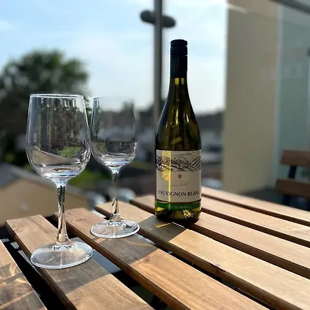 Modern 2-Bed Apartment With Balcony, Close To Oxford City Centre With Free Parking Buitenkant foto