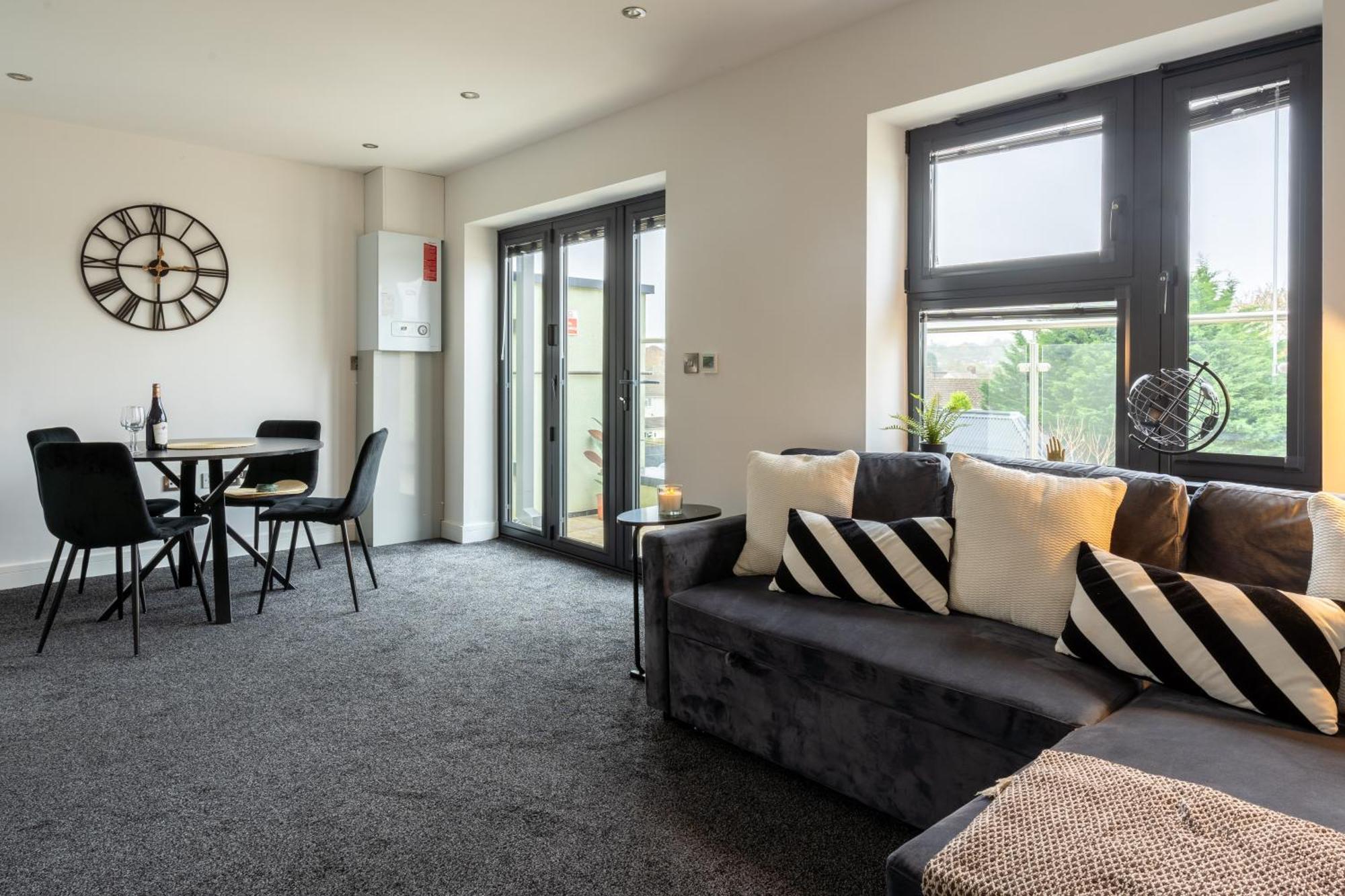 Appartement Modern 2-bed With Balcony, Close To Centre With Free Parking Oxford
