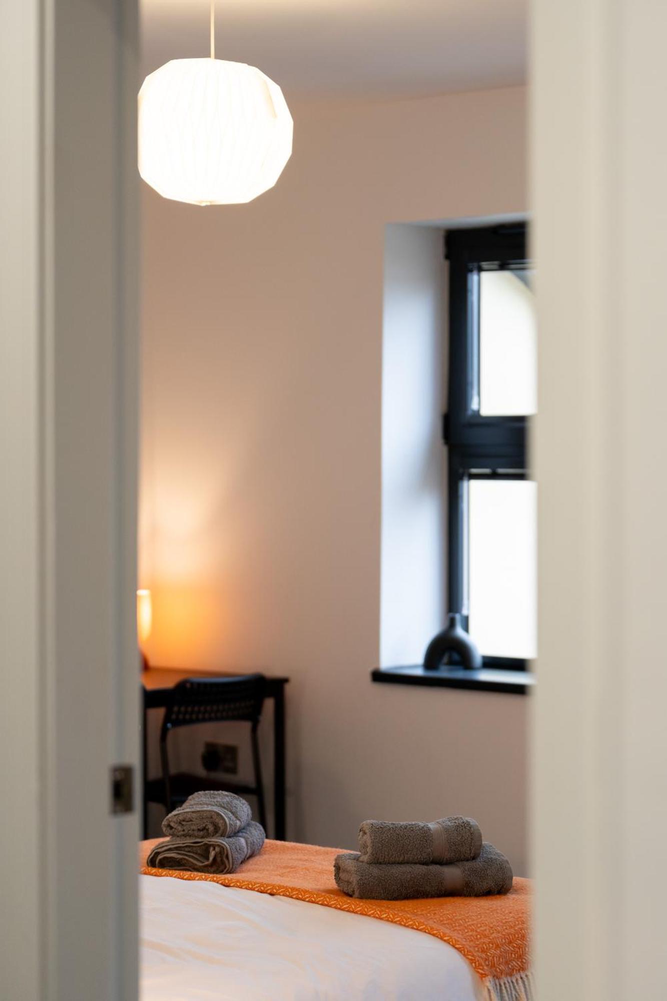 Modern 2-bed With Balcony, Close To Centre With Free Parking Oxford